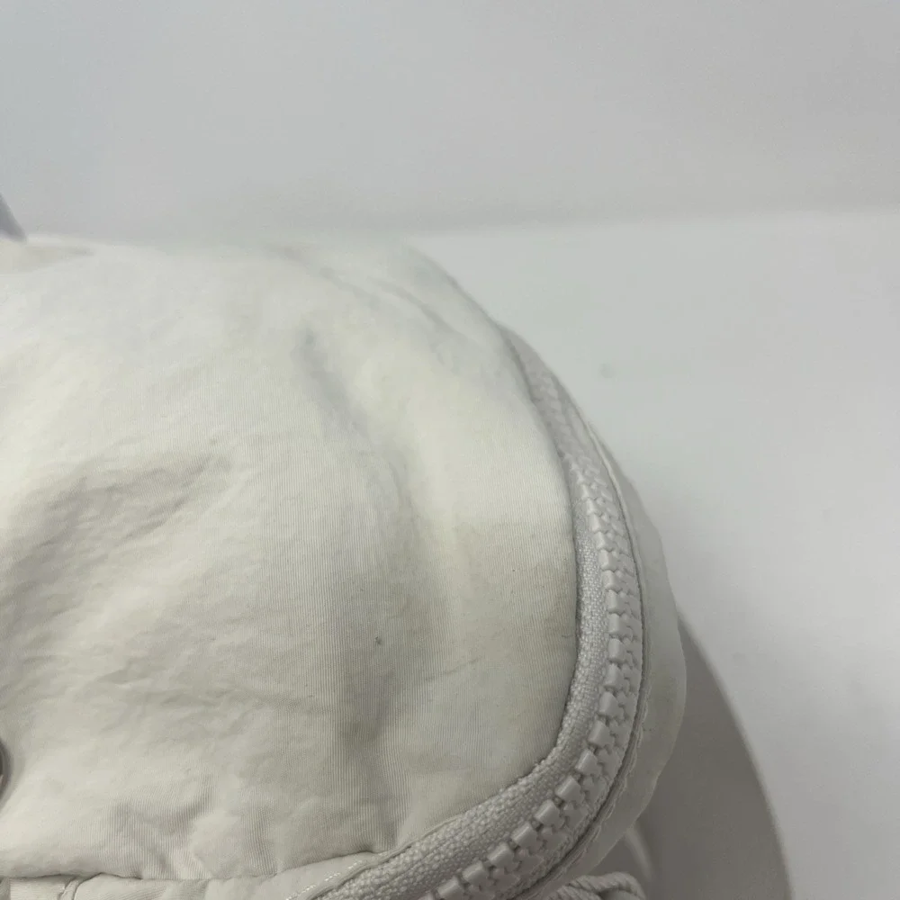 Lululemon Everywhere Belt Bag 1L ONE SIZE Off White Ivory LU9AZ5S -Preowned